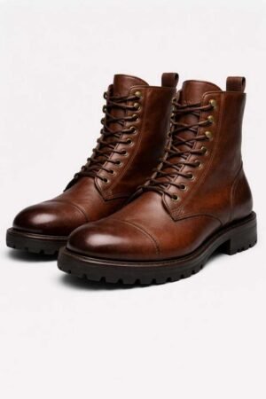 Combat boots