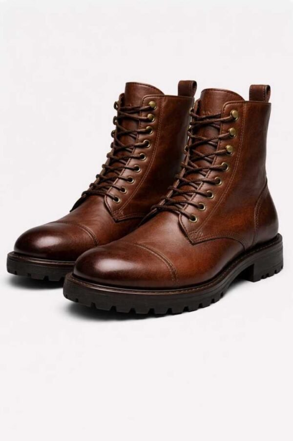 Combat boots